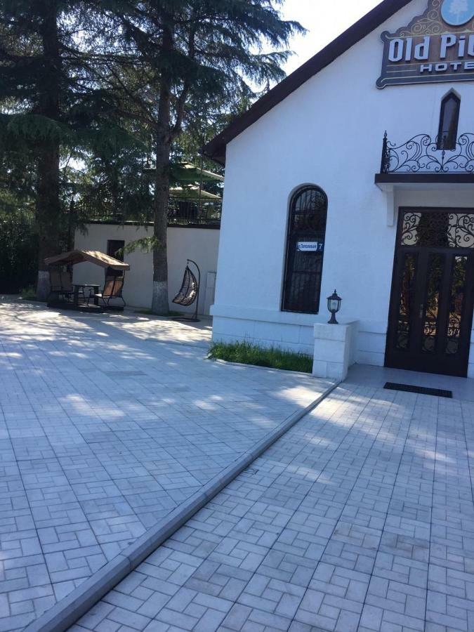 Hotel Old Pitius ปิซุนดา ภายนอก รูปภาพ